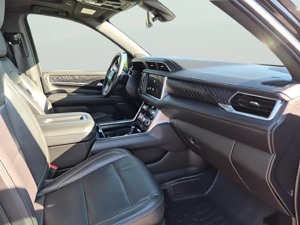 Used 2022 Black GMC Denali image 37