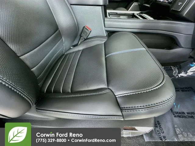 New 2026 Star White Metallic Tri-Coat Ford Platinum image 33