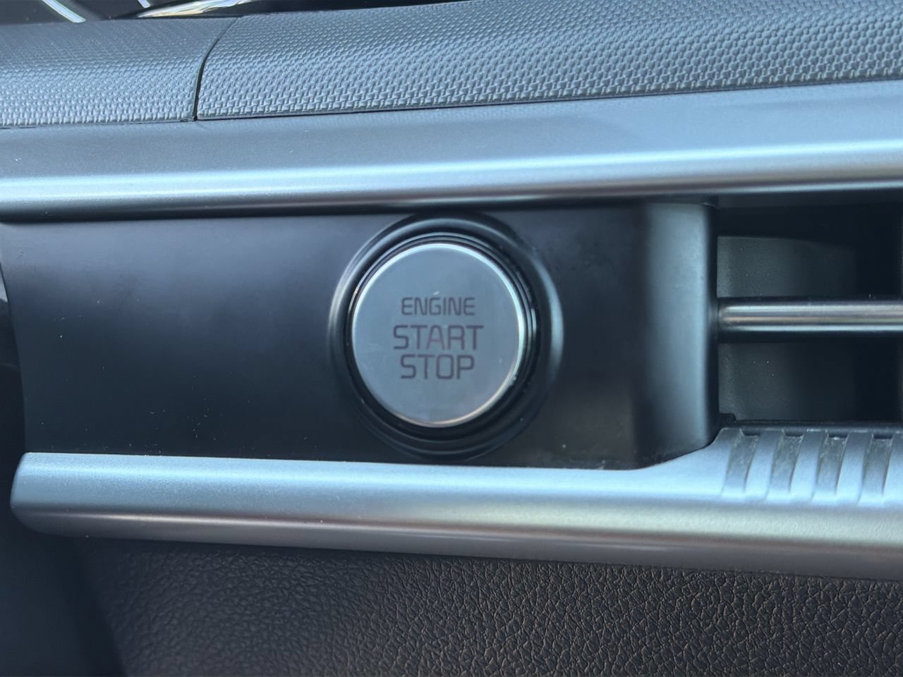 Used 2023 Wolf Gray Kia GT-Line image 29