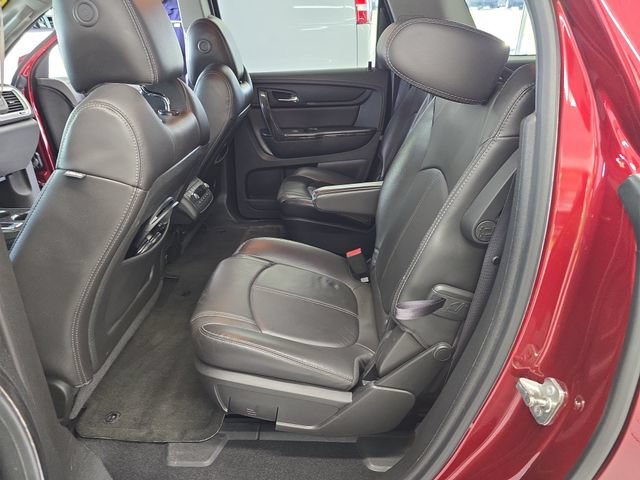 Used 2015 CRIMSON RED TINTCOAT GMC SLT image 10