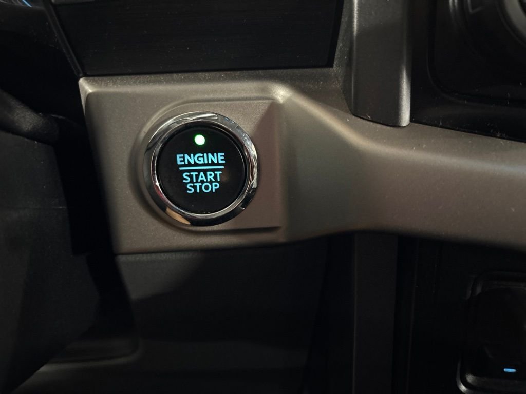 Used 2021 Red Ford XLT image 20