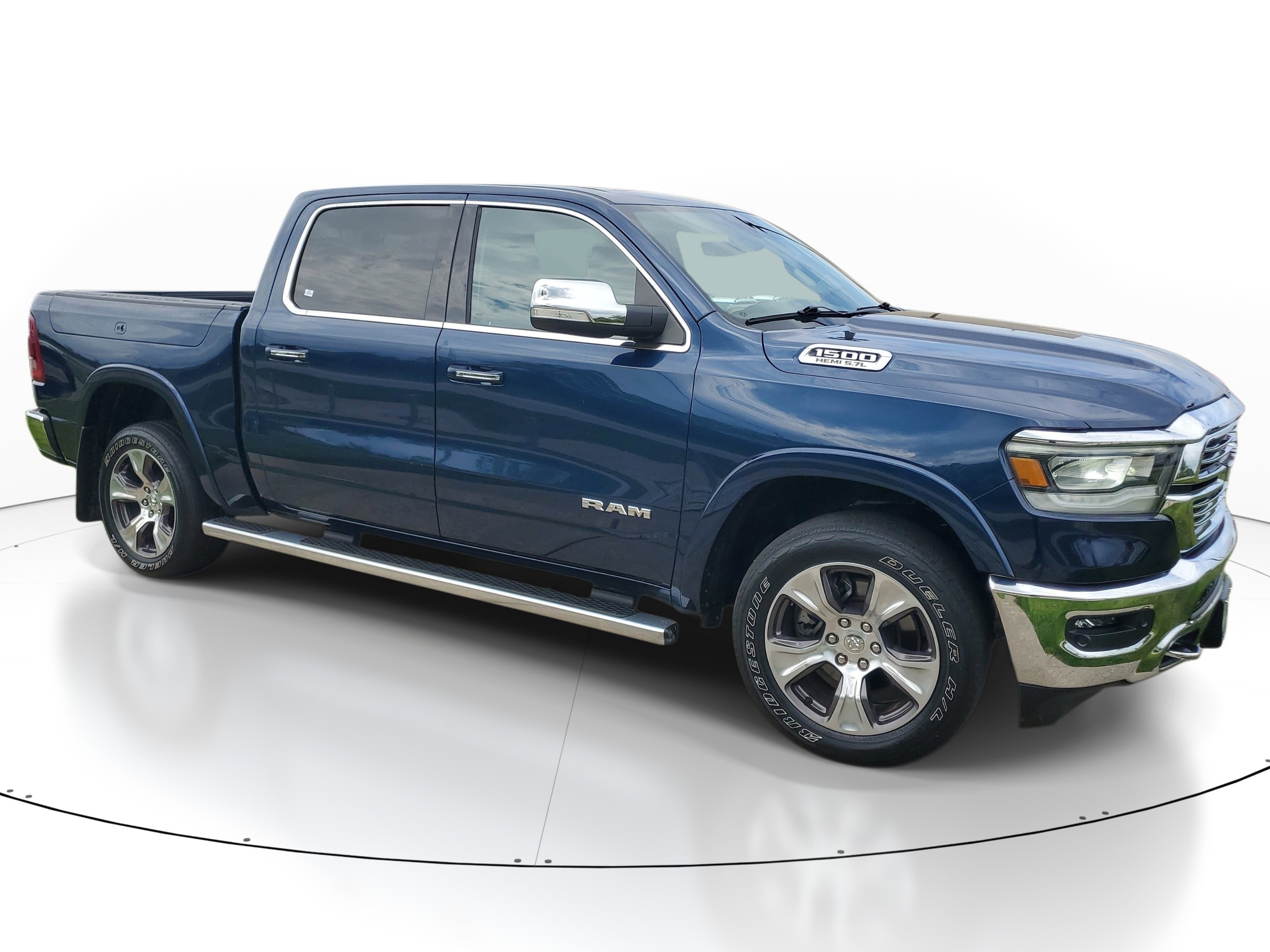 2022 RAM 1500 Laramie 4x4 Crew Cab 5'7's photo