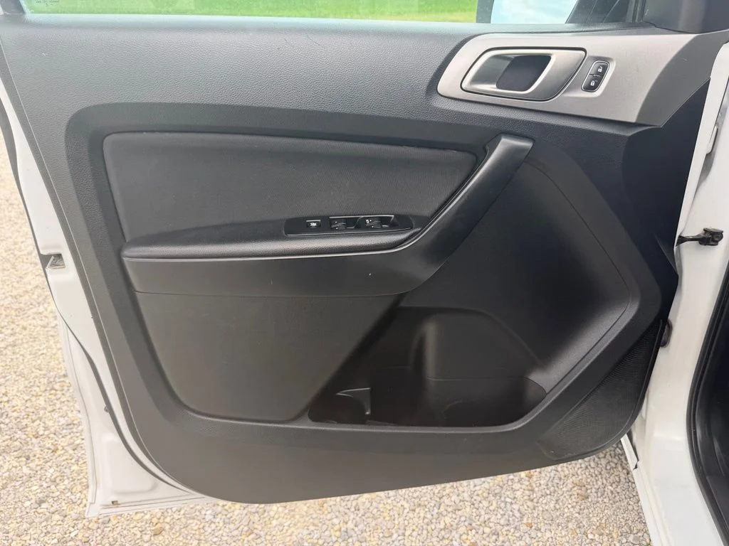 Used 2022 White Ford XLT image 13