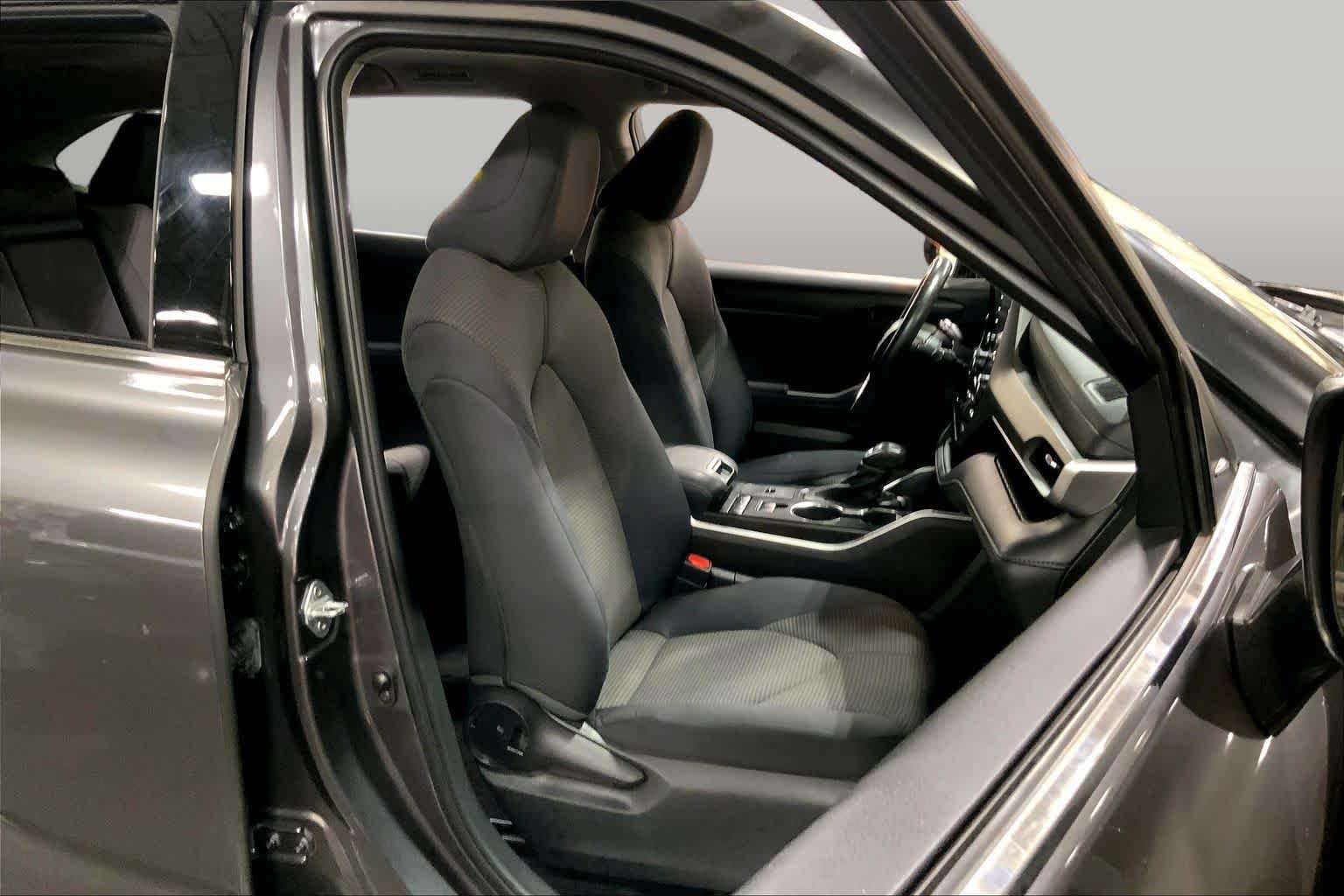 Used 2021 Magnetic Gray Metallic Toyota LE image 9