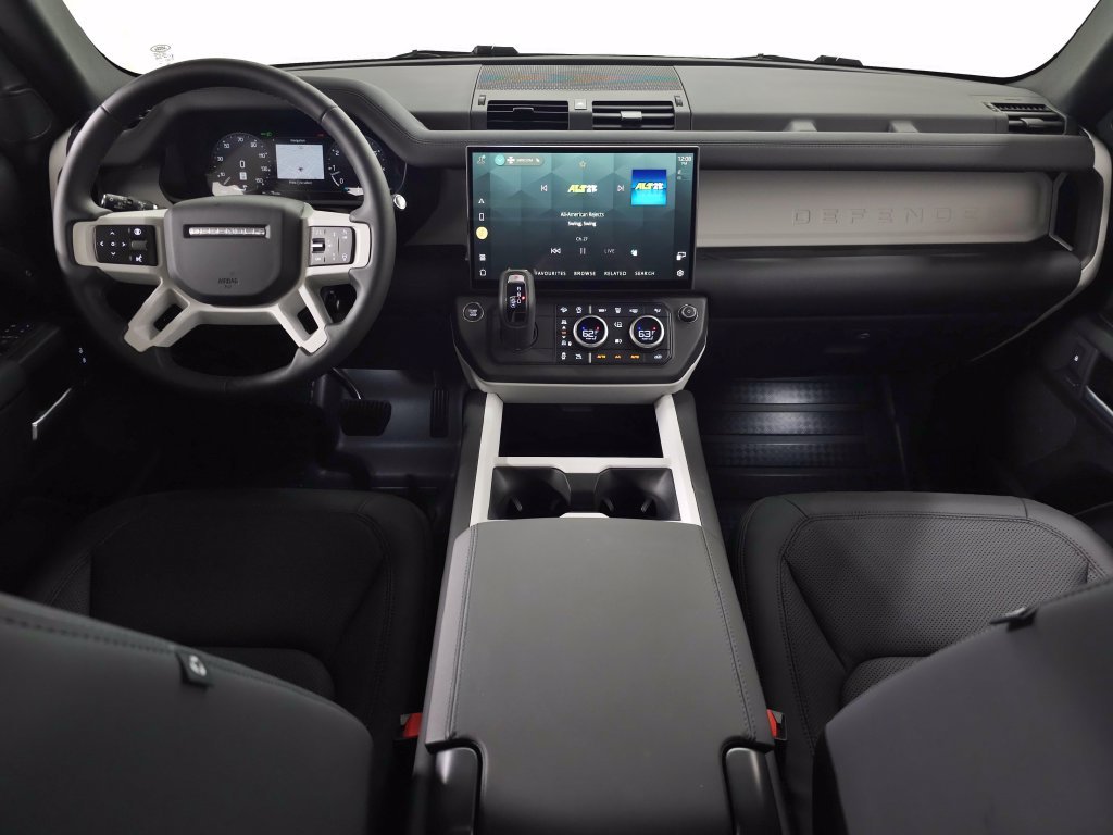 New 2026 Woolstone Green Land Rover S image 11