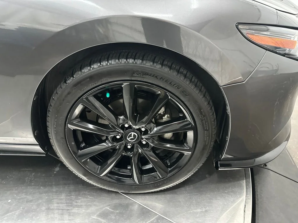 Used 2021 Gray Mazda Premium Plus image 9