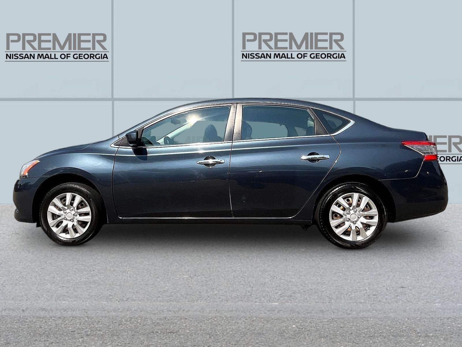 Used 2014 Blue Nissan SV image 4