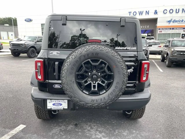 New 2026 Black Ford Badlands image 3