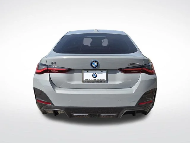 Used 2023 Gray BMW eDrive40 image 8
