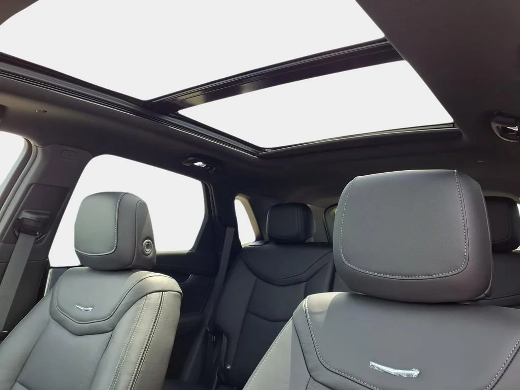 New 2026 Crystal White Tricoat Cadillac Premium Luxury image 17