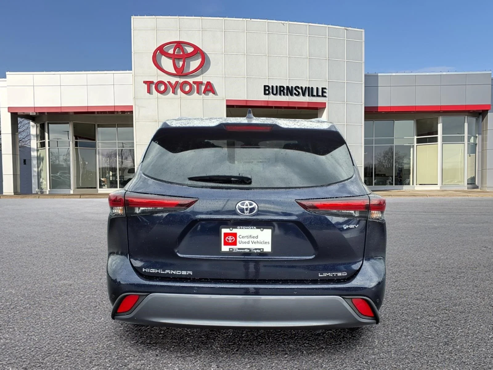 Certified Used 2026  Toyota Limited image 5