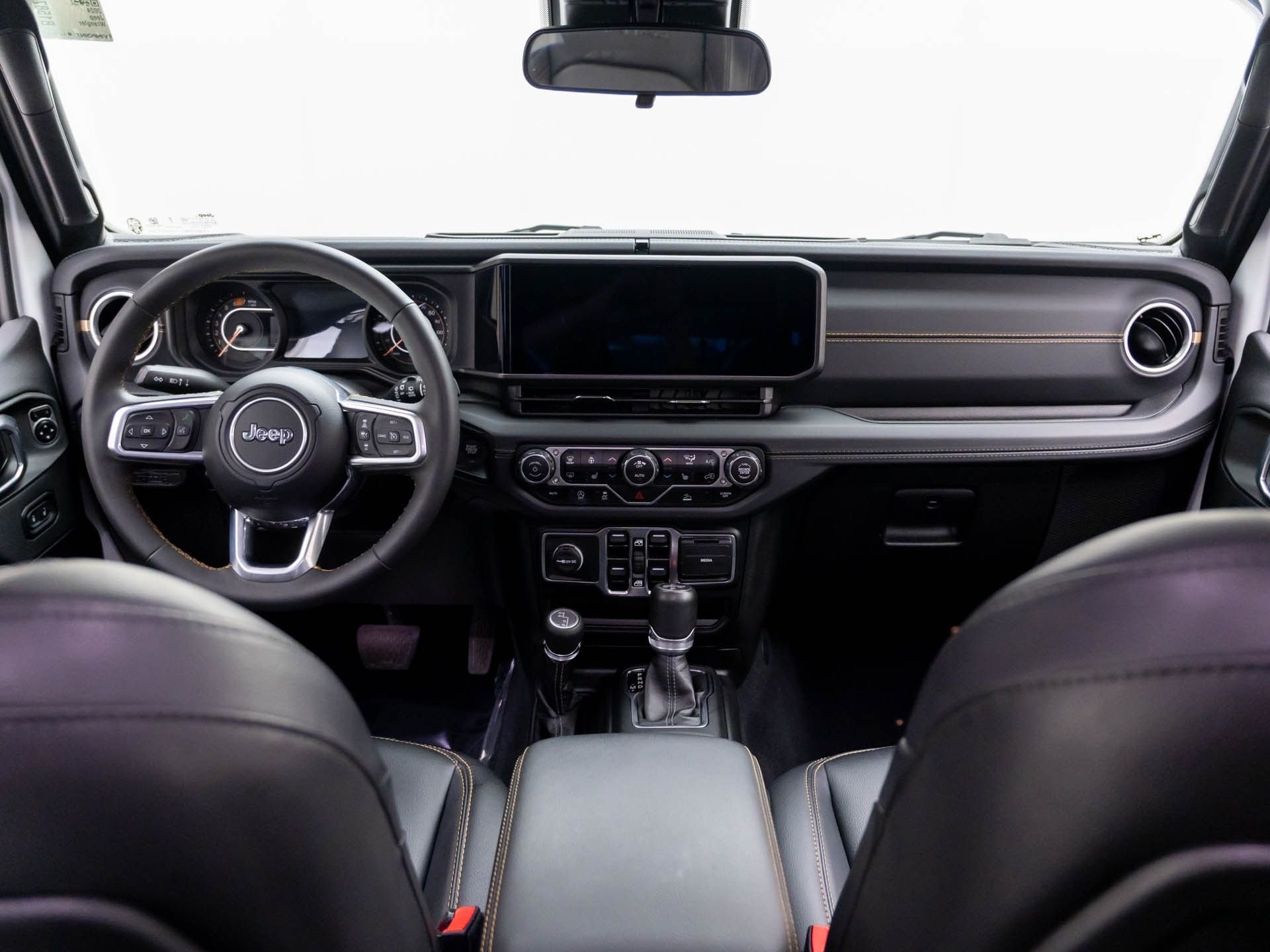 Used 2024 White Jeep Sahara image 11