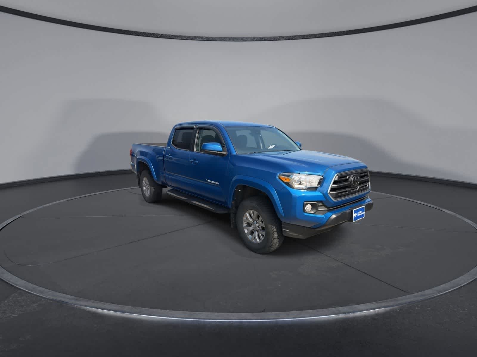 Used 2018 Blazing Blue Pearl Toyota SR5 image 2