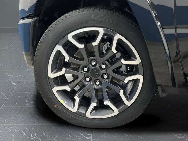 New 2026 Diamond Black Crystal Pearl-Coat Exterior Paint RAM Limited image 44