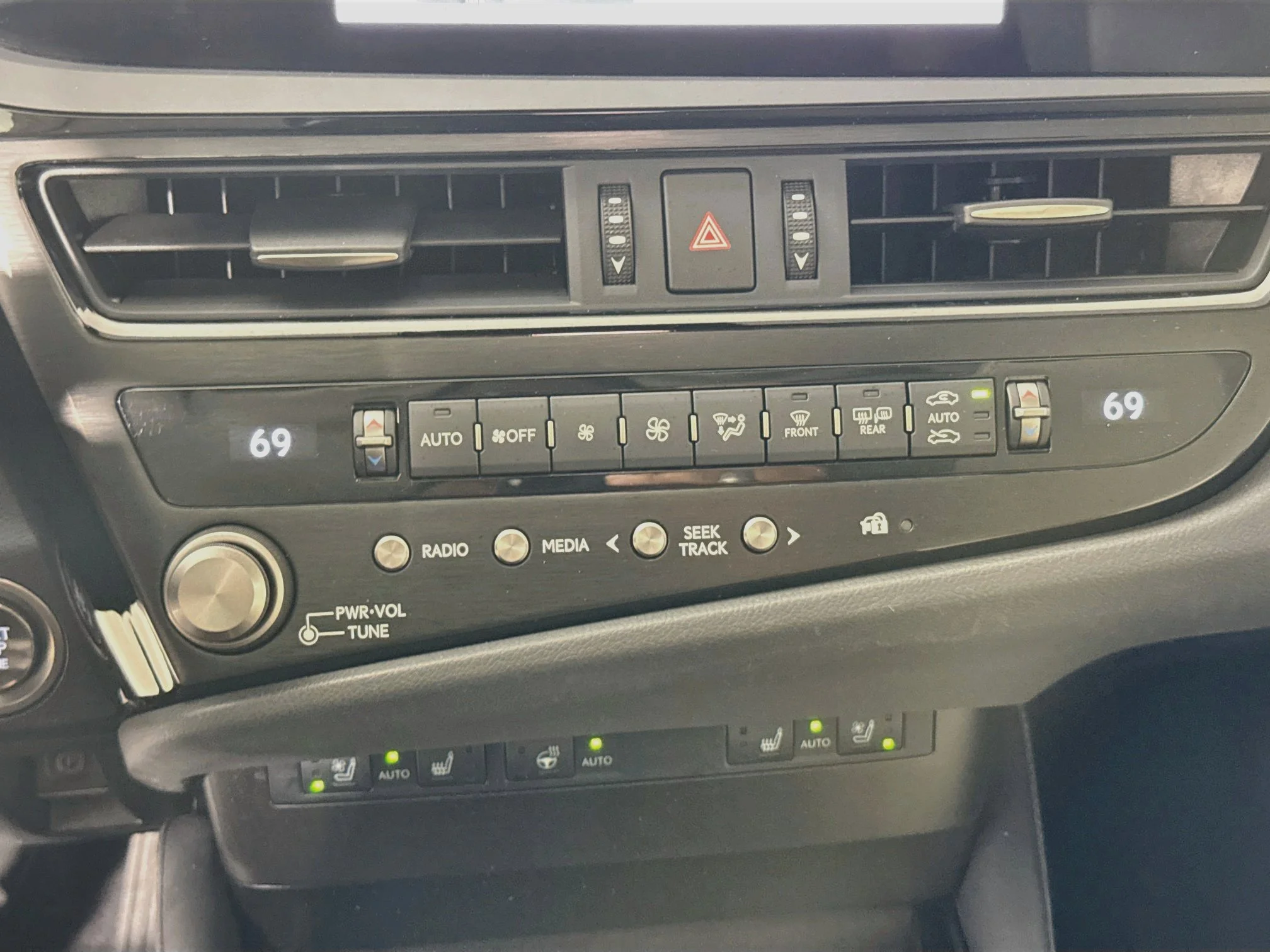 Certified Used 2024 NIGHTFALL MICA Lexus 350 image 17