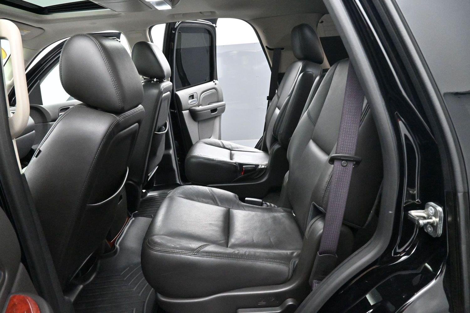 Used 2013 Black Raven Cadillac Premium image 30