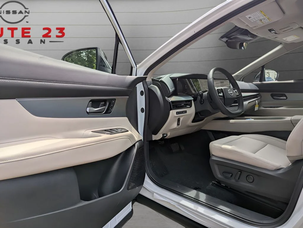 New 2026 White Nissan SL image 9