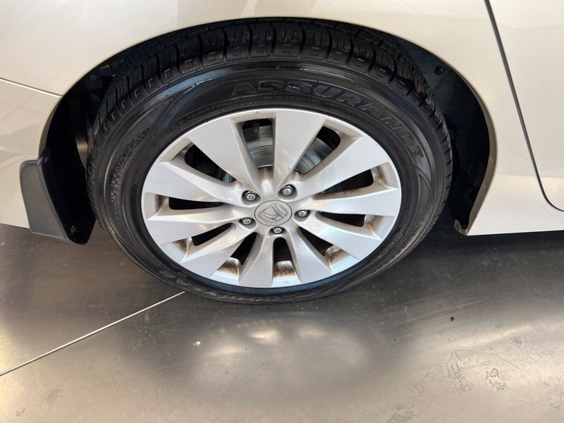 Used 2014  Honda EX image 9
