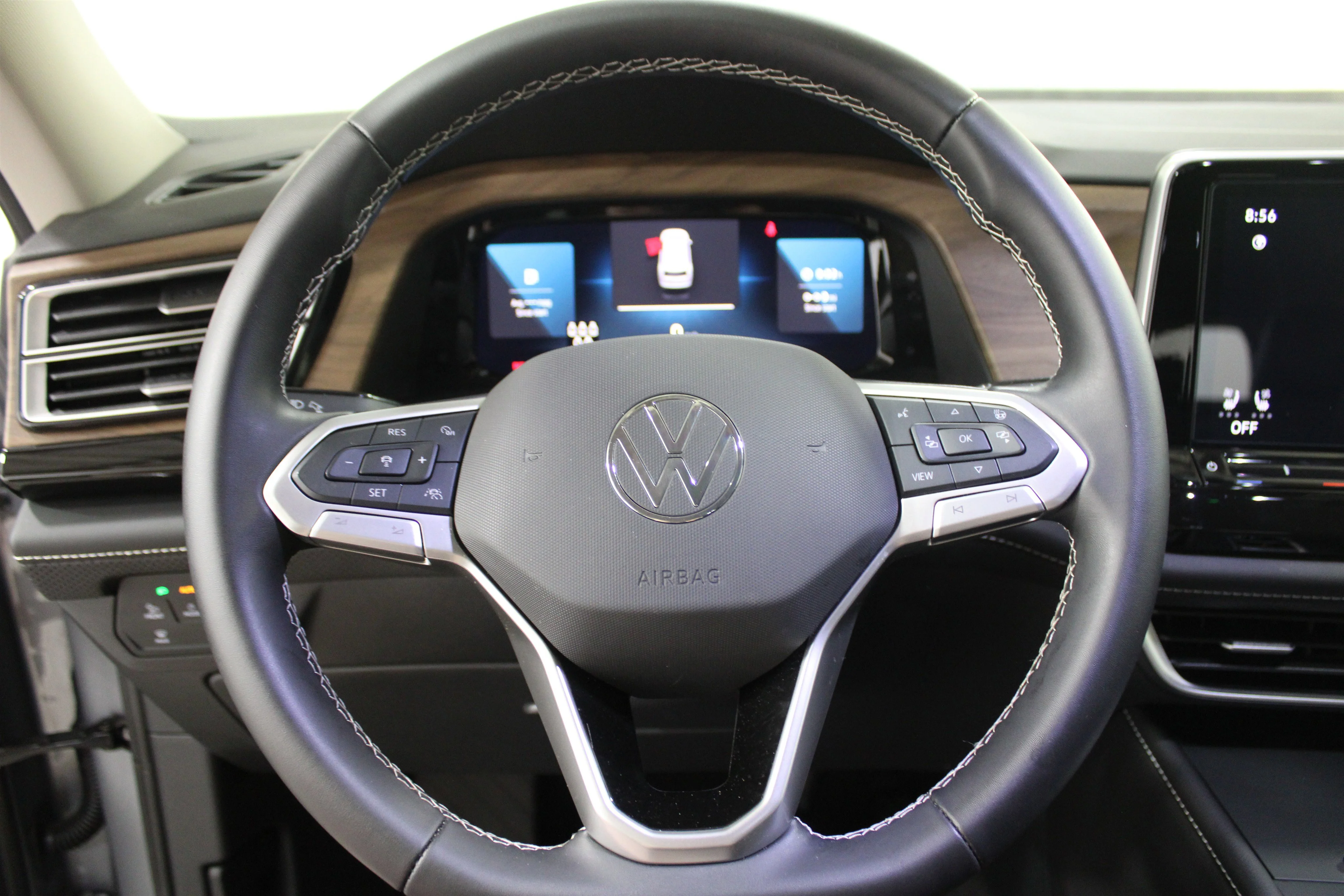 2026 Volkswagen Atlas SE - Photo 9