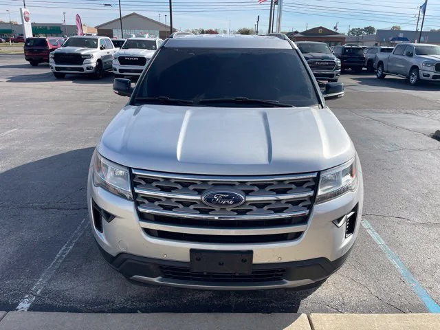 Used 2018 Silver Ford XLT image 4