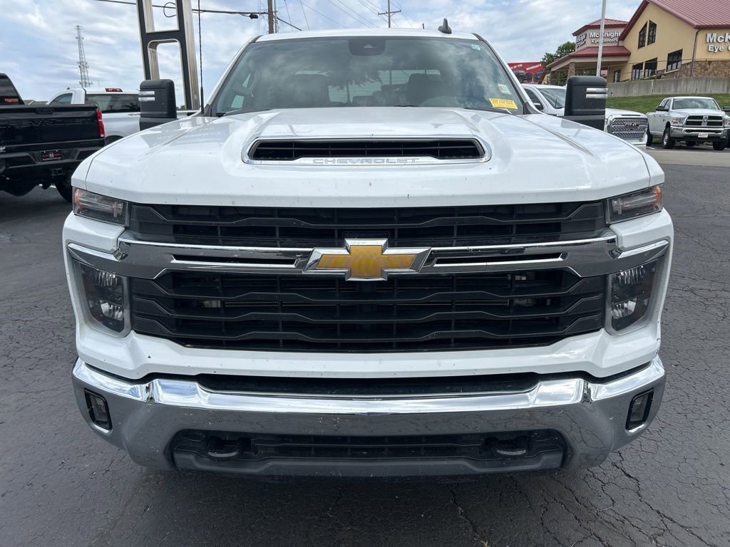 Used 2024 Chevrolet Silverado 2500HD LT with VIN 1GC1YNEY6RF250135 for sale in Kansas City
