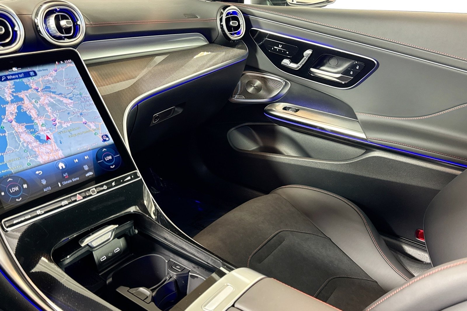 New 2026 Manufaktur Graphite Grey Magno Mercedes-Benz AMG® CLE 53 image 21
