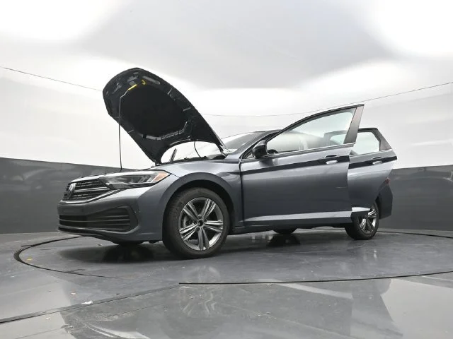 Used 2024  Volkswagen 1.5T SE image 30