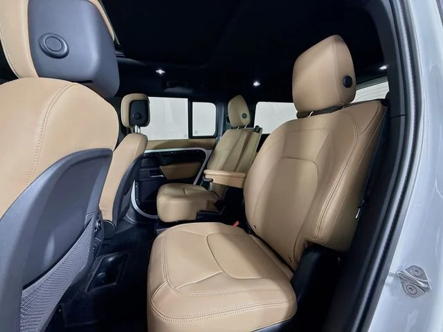 New 2026 Fuji White Land Rover S image 24