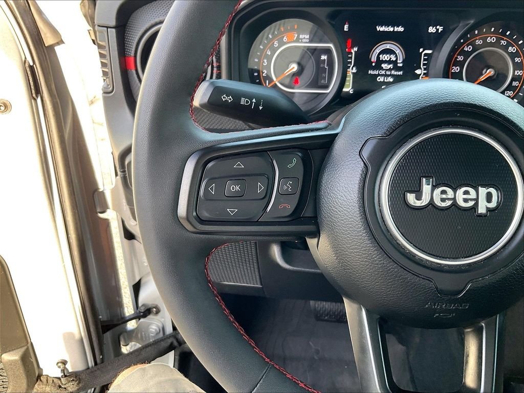 Used 2024 Silver Jeep Rubicon image 23
