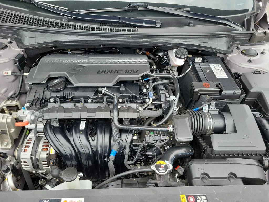 Used 2023 Fluid Metal Hyundai SE image 26