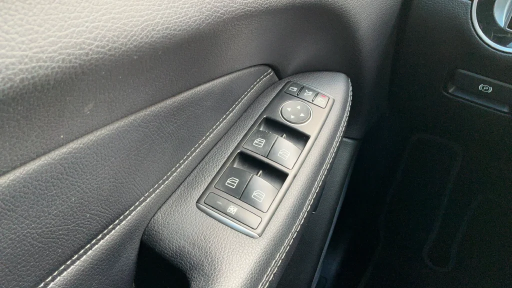 Used 2017  Mercedes-Benz GLS 450 image 14