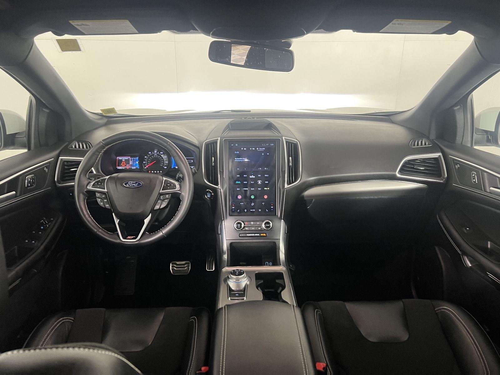 Used 2023 Star White Metallic Tri-Coat Ford ST image 17