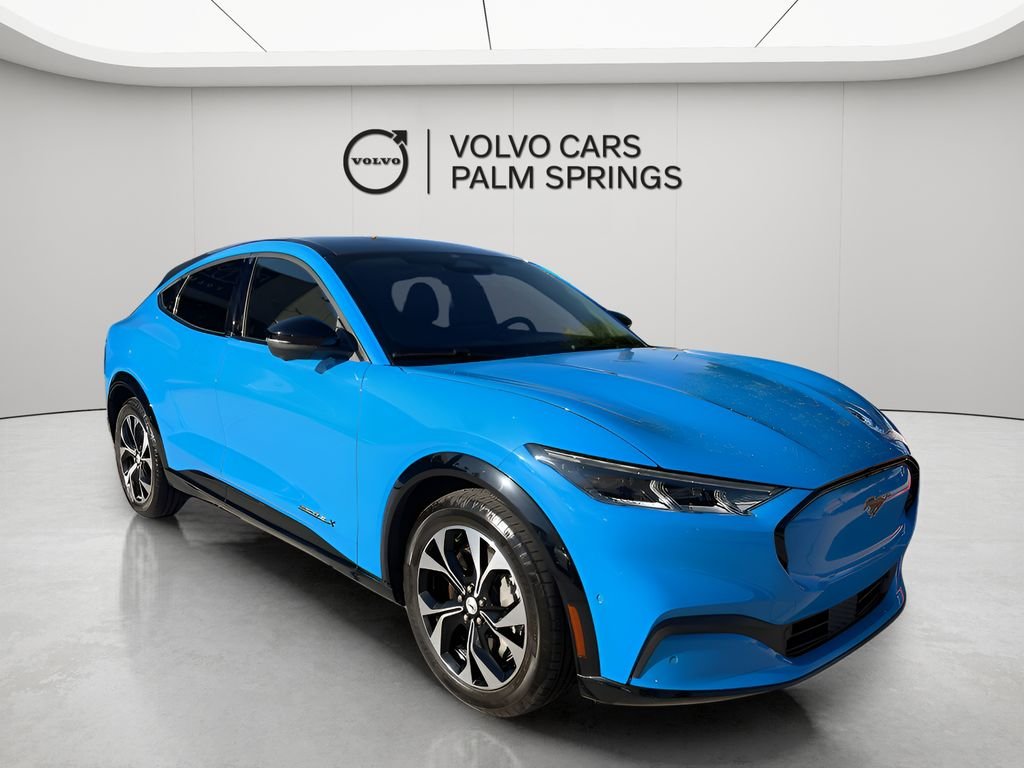 2023 Ford Mustang-Mach-e Premium's photo