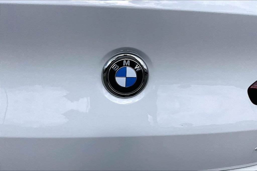 Used 2025 White BMW xDrive30i image 20