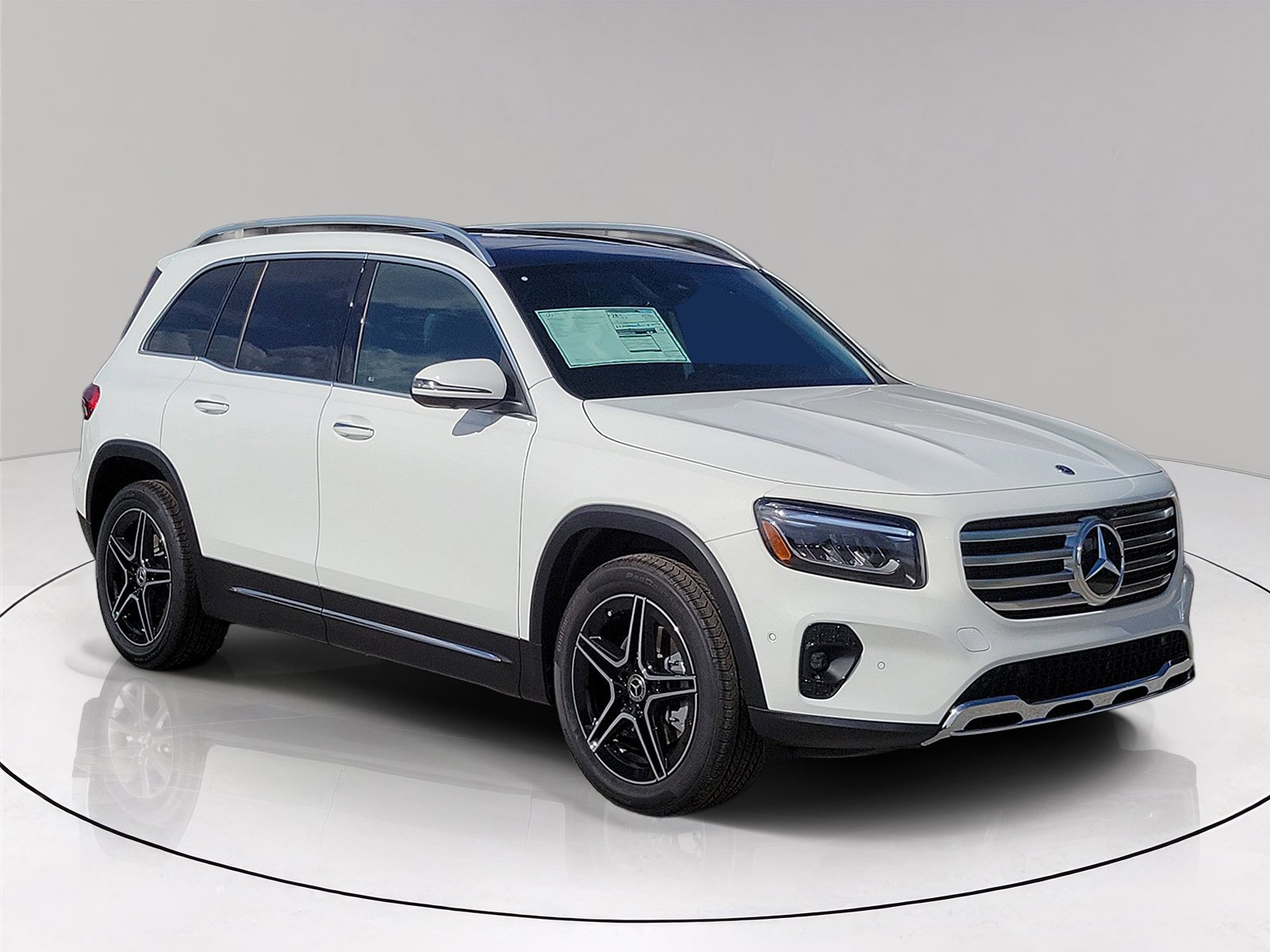 New 2026 Polar White Mercedes-Benz GLB 250 image 31