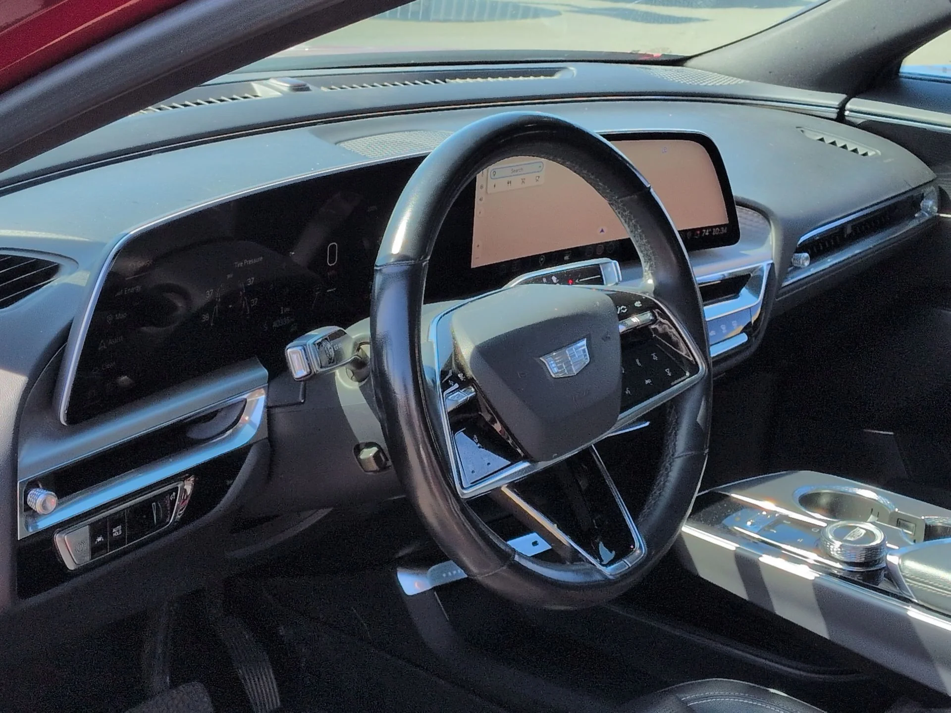 Used 2024 Red Cadillac Sport image 10
