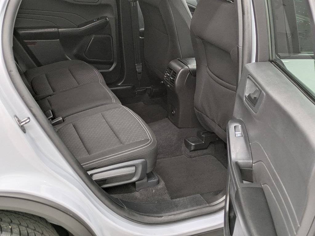 Used 2025 Red Ford Active image 26