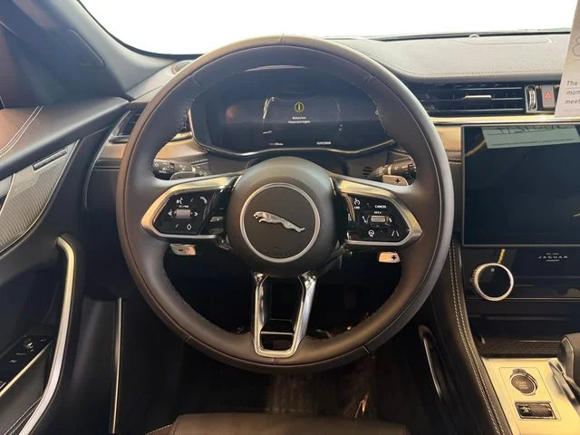 New 2025  Jaguar P400 R-Dynamic S image 13