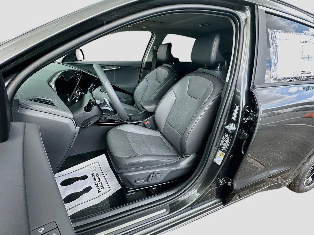 New 2026 Interstellar Gray Kia SX image 22