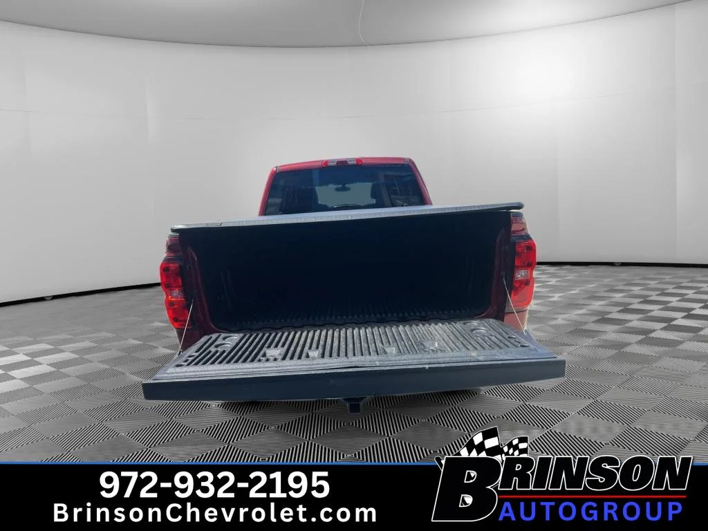 Used 2018 CAJUN RED TINTCOAT Chevrolet LT image 8