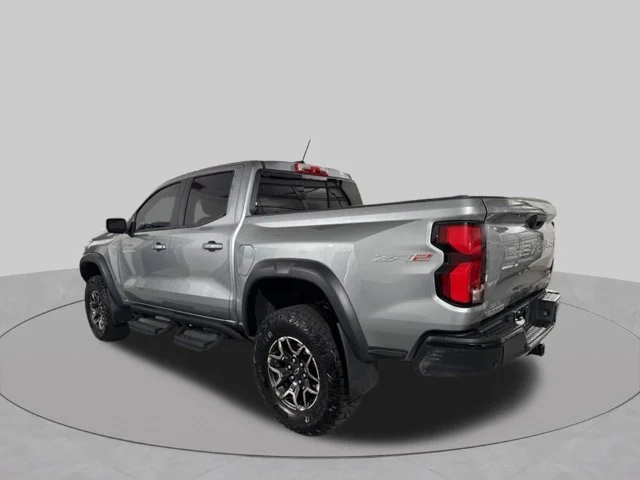 Used 2024 Gray Chevrolet ZR2 image 7