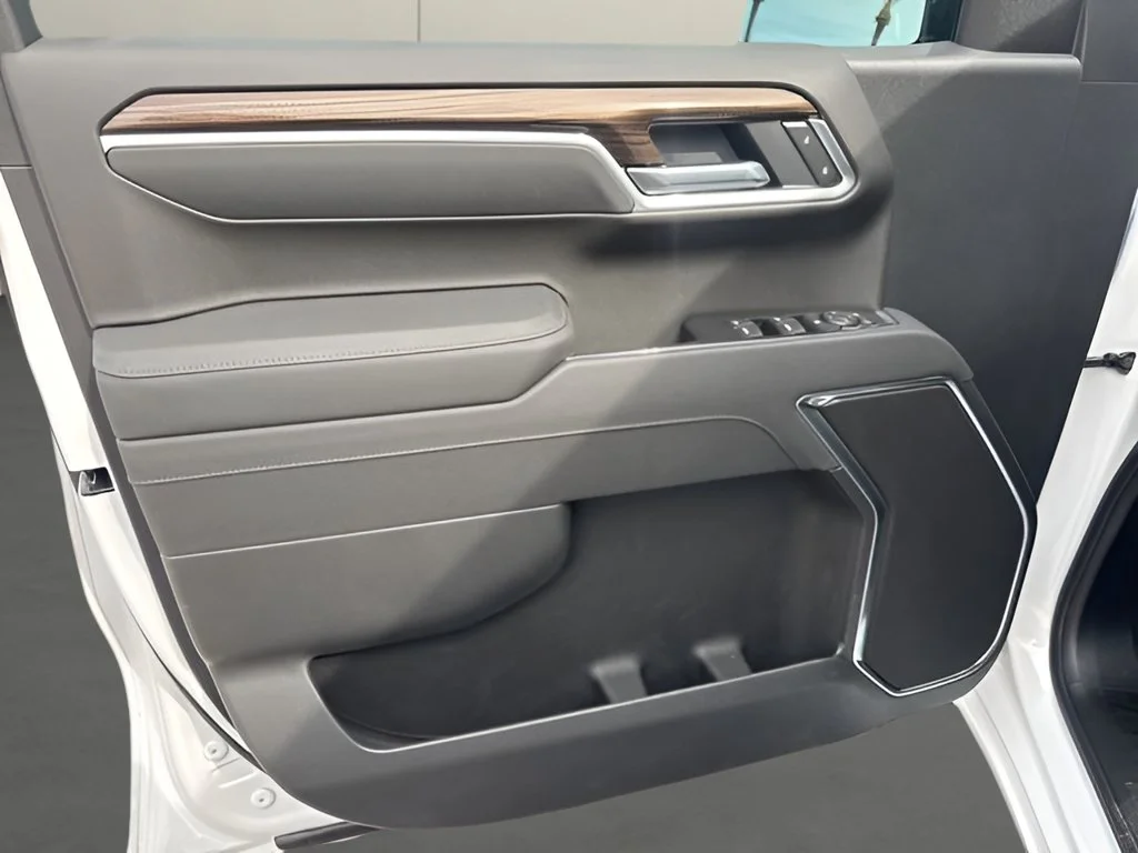 2026 Chevrolet Silverado 1500 LT - Photo 9