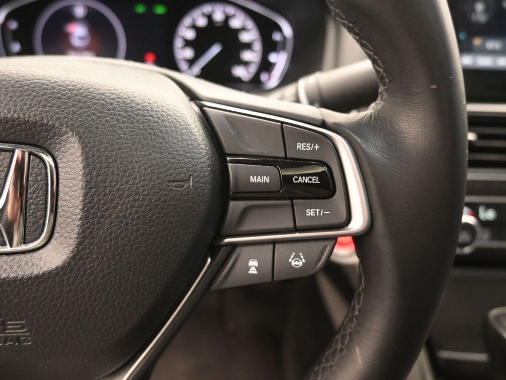 Used 2019 Silver Honda EX-L image 7