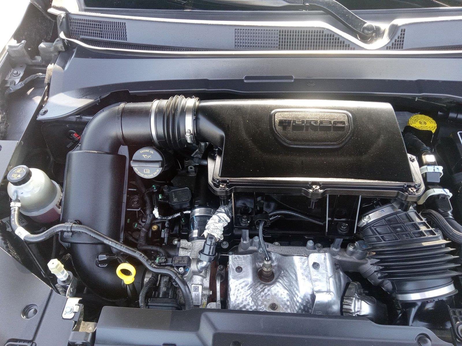 Used 2024 Gray Jeep Latitude 4x4 image 24