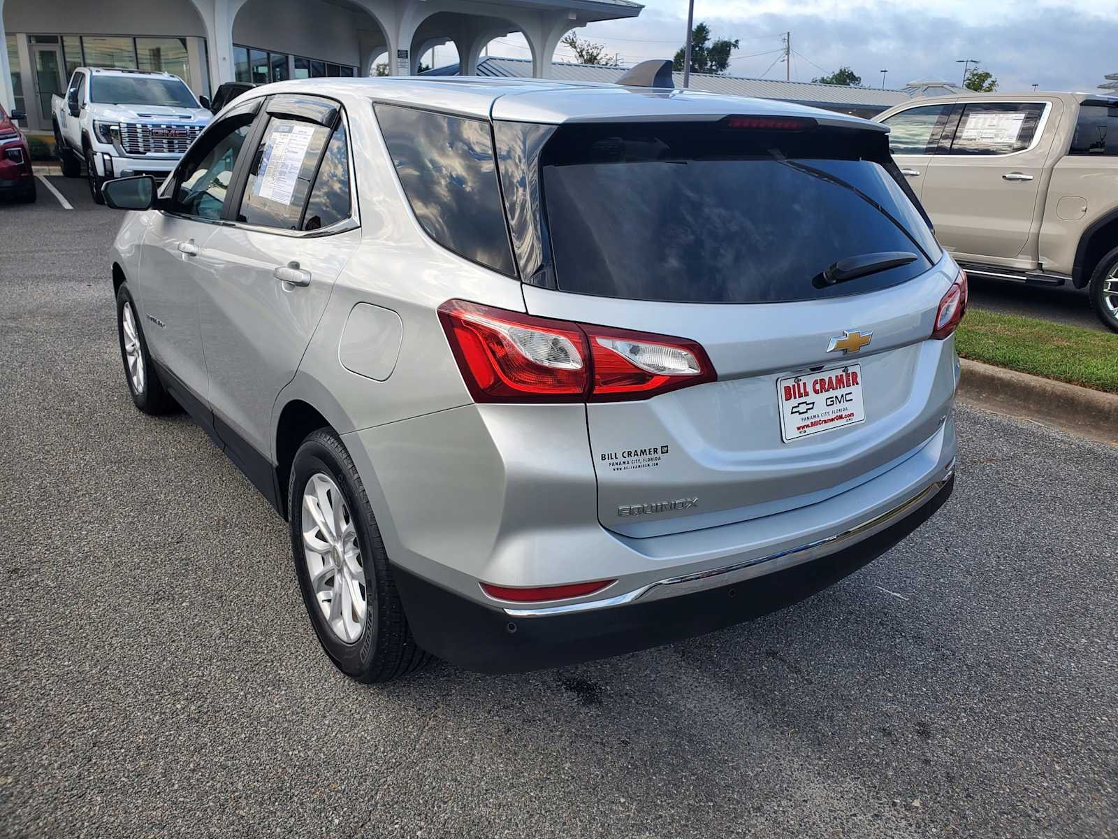 2021 Chevrolet Equinox LT photo 3