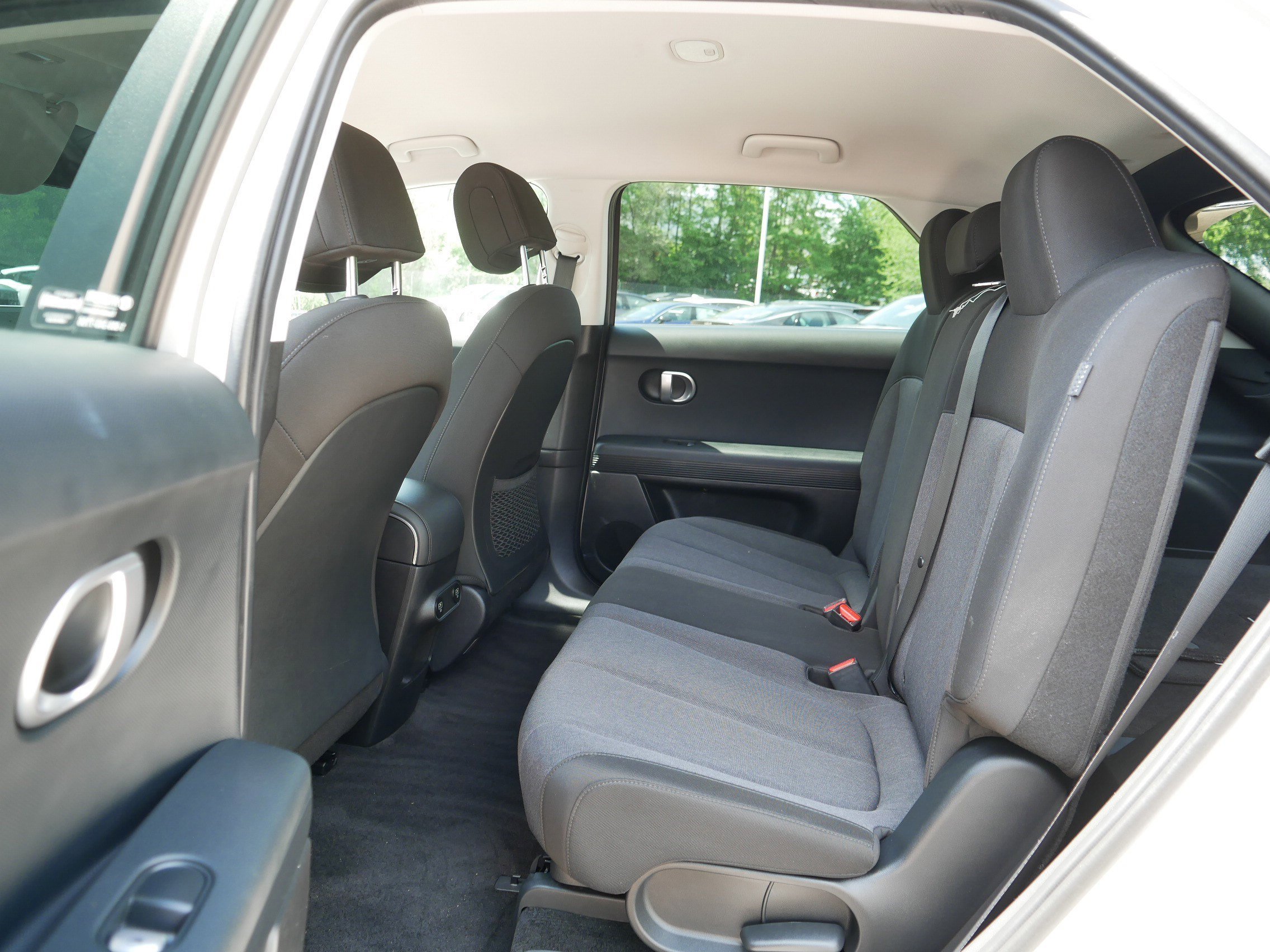 Used 2024 Gravity Gold (Matte Gold) Hyundai SEL image 35