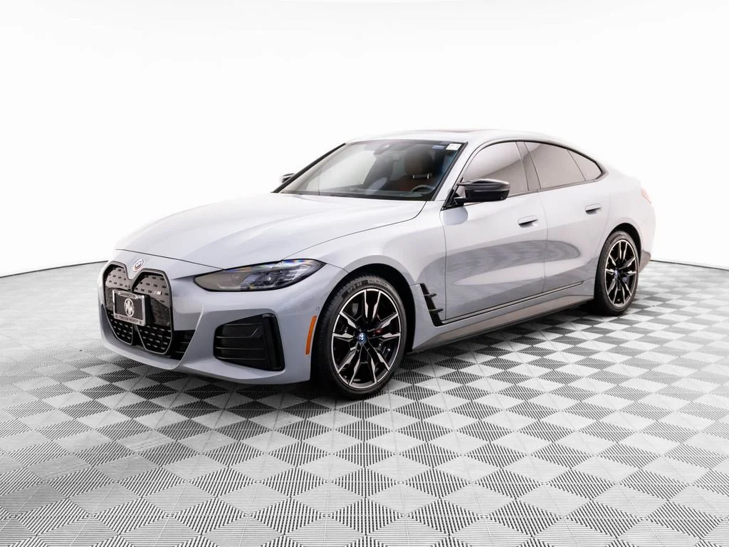 2024 BMW i4 M50's photo