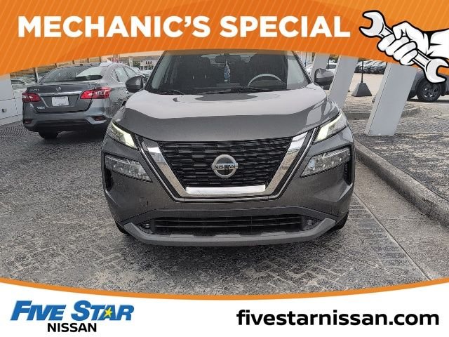 Used 2021 Gray Nissan SL image 5
