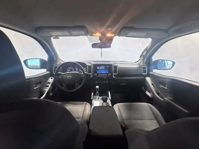 Used 2022 Gray Nissan SV image 17