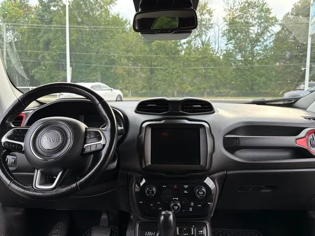Used 2021 Teal Jeep Trailhawk image 16
